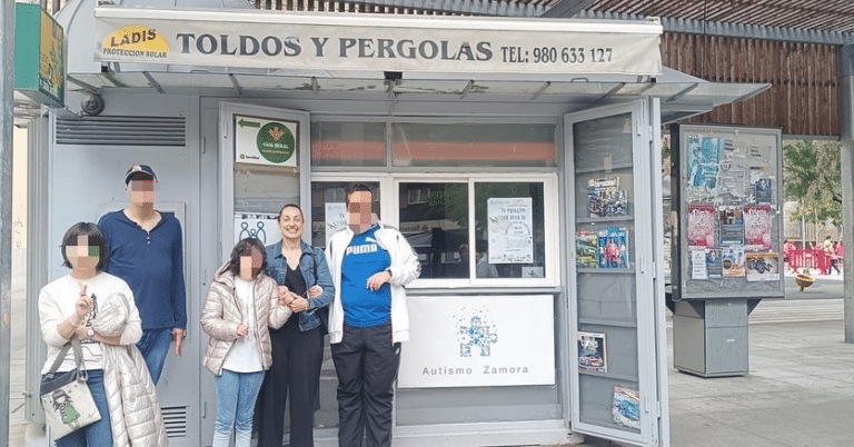 Pegada de carteles por la IX Marcha Solidaria