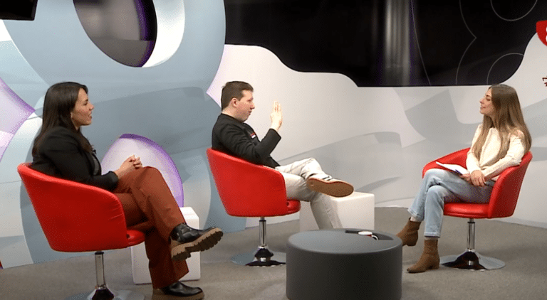 Entrevista a Clara Colino y Alejandro Sánchez en La 8 Zamora | Día Internacional del Síndrome de Asperger